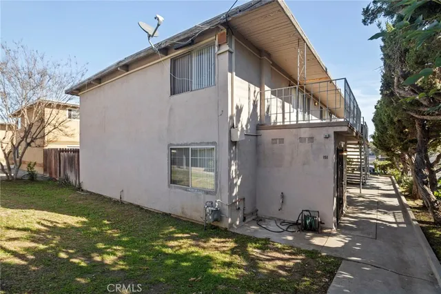 a view of a pathway of a building