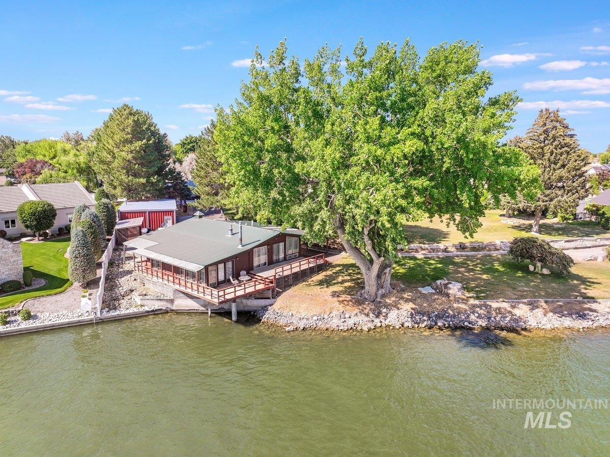 1801 Y Street Heyburn, ID 83336 - Photo 13 of 42 Dock area with a water view