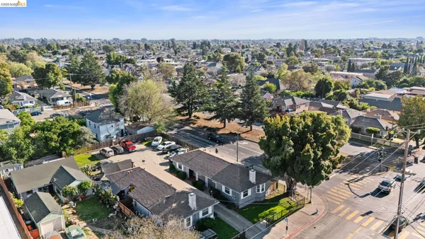 $949,000 | 2218 82nd Avenue, Oakland, CA 94605