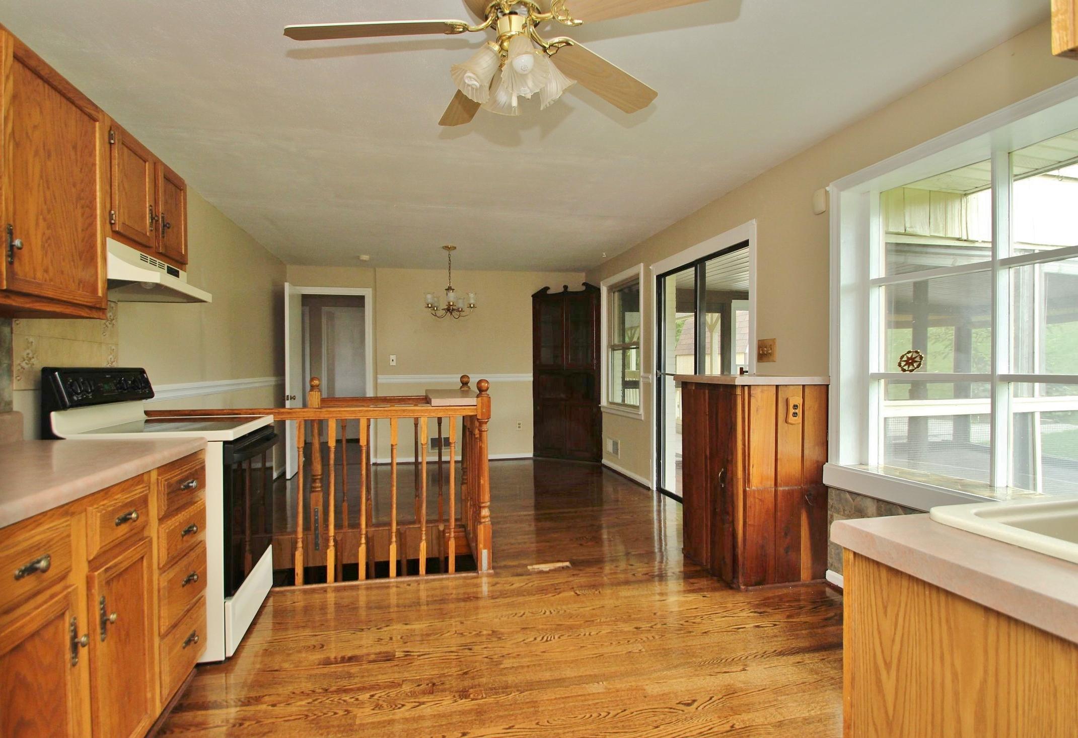 414 Boxley Road Roanoke, VA 24019 - Photo 14 of 45 img_7197