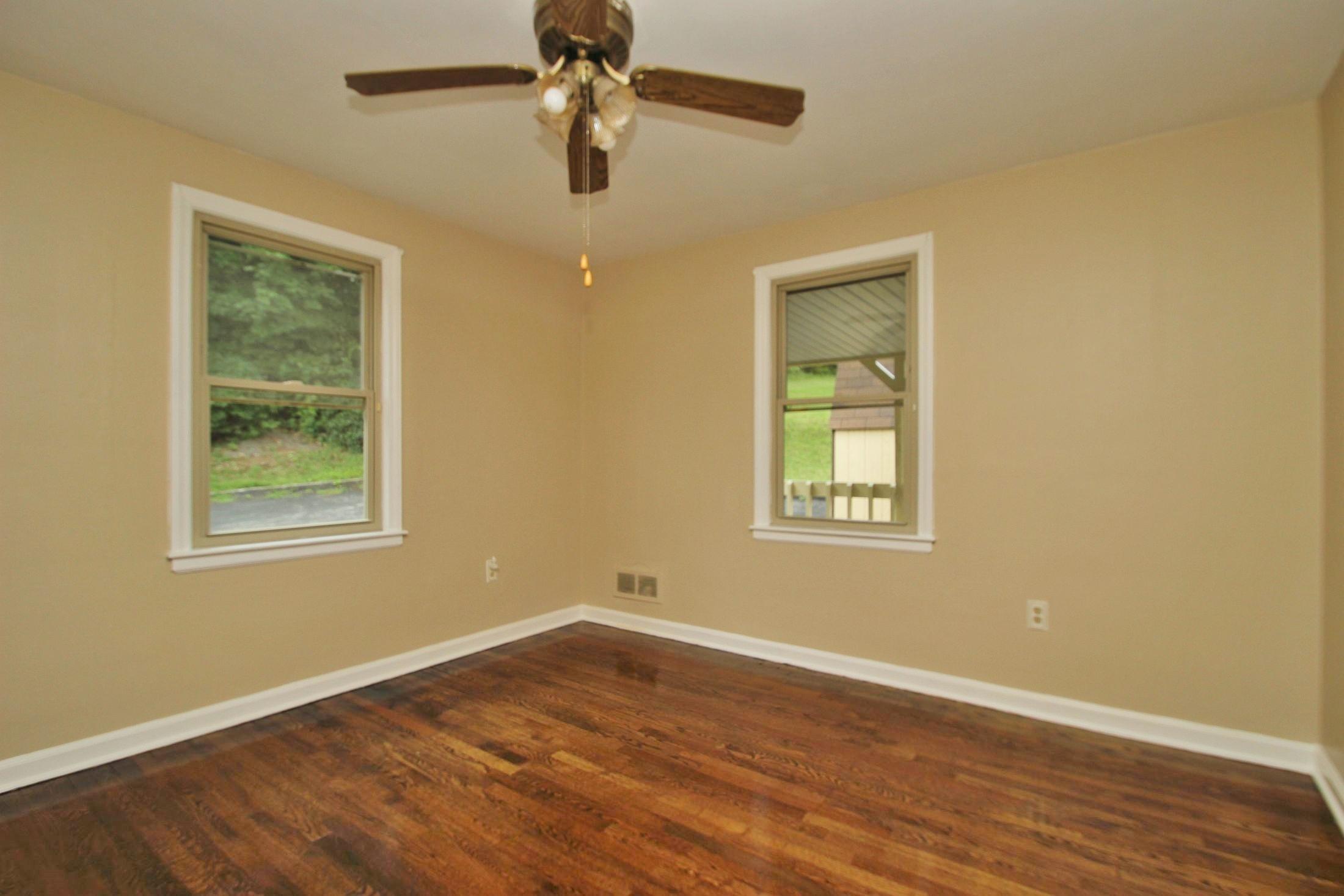 414 Boxley Road Roanoke, VA 24019 - Photo 27 of 45 img_7222