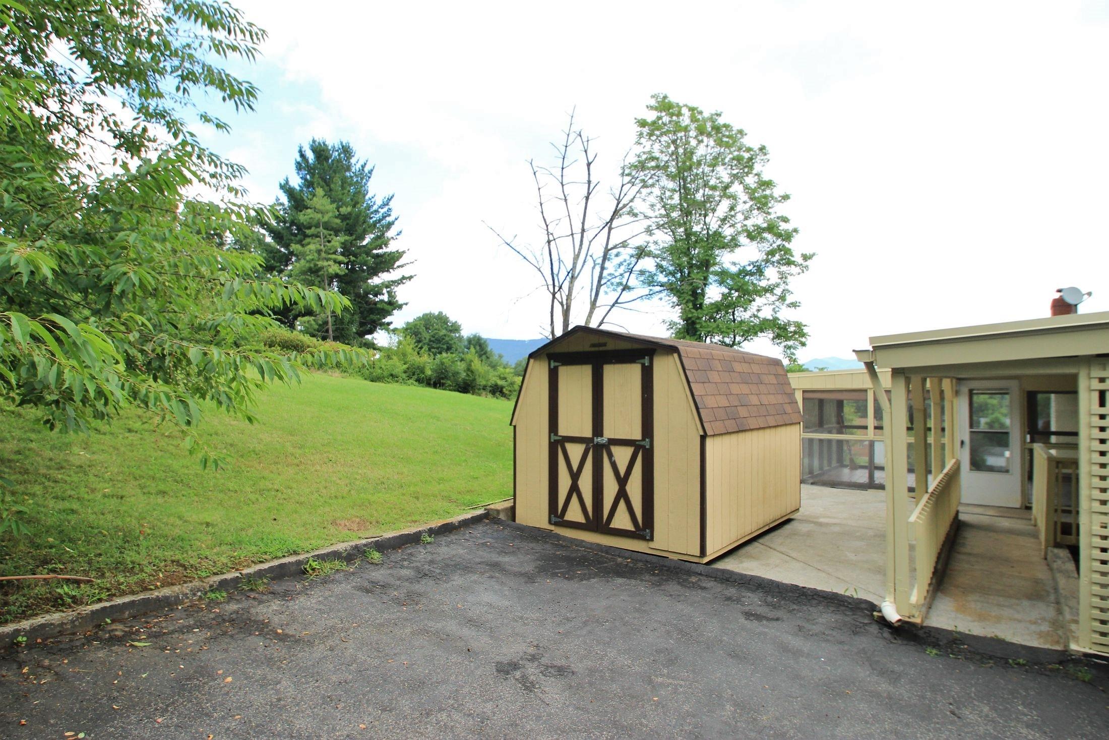 414 Boxley Road Roanoke, VA 24019 - Photo 44 of 45 img_7256