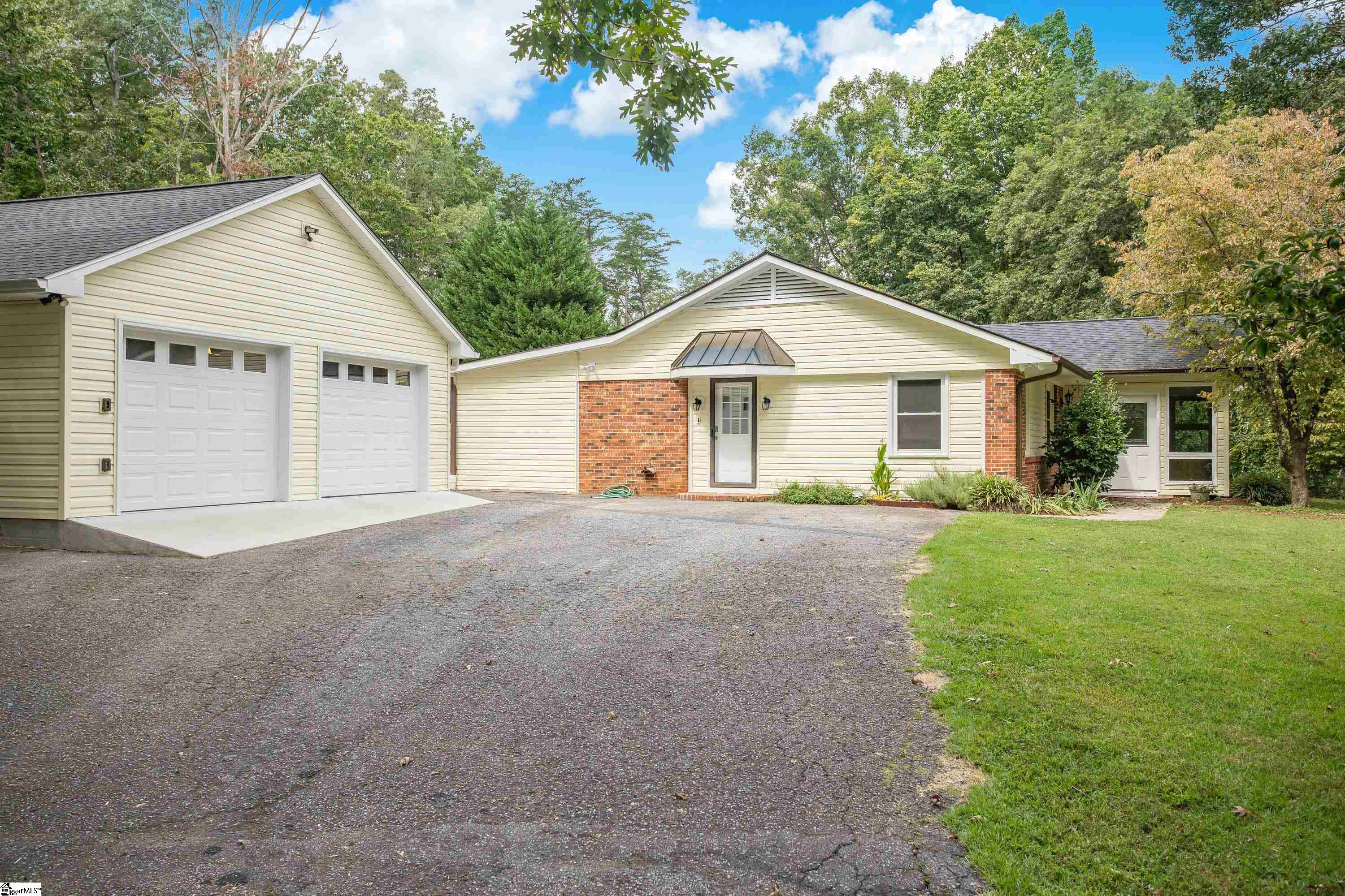 101 State Rd S-42-3274 Landrum, SC 29356 - Photo 28 of 33