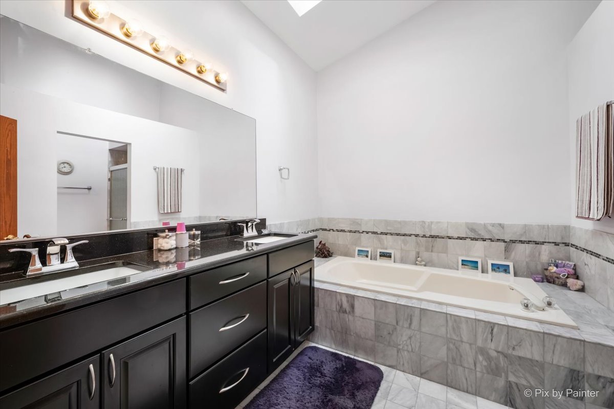 N688 Chelsea Circle Winfield, IL 60190 - Photo 20 of 40