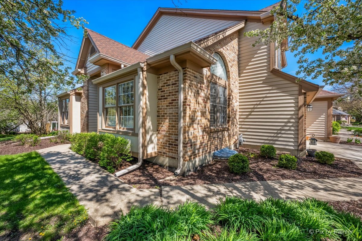 N688 Chelsea Circle Winfield, IL 60190 - Photo 3 of 40