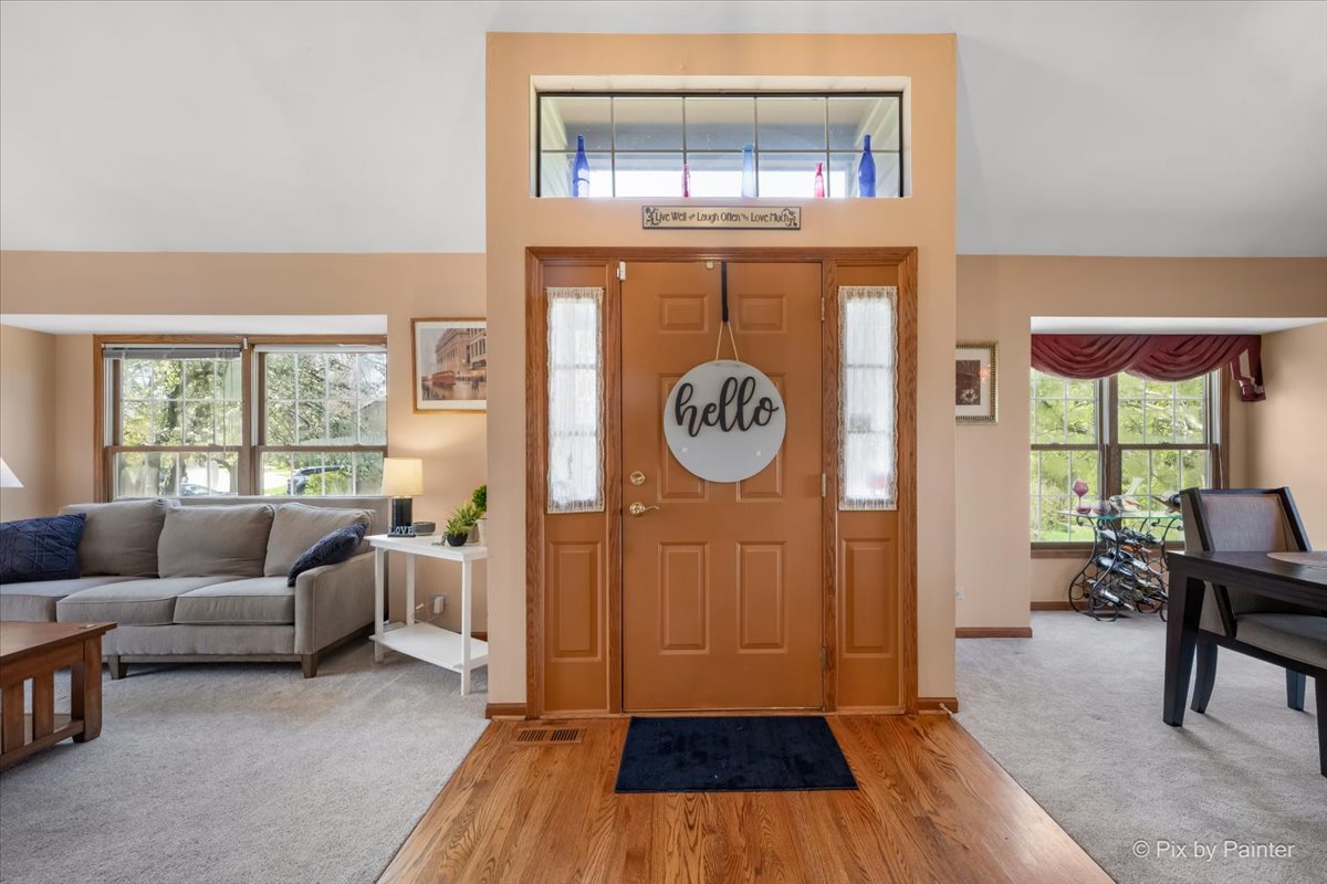 N688 Chelsea Circle Winfield, IL 60190 - Photo 4 of 40