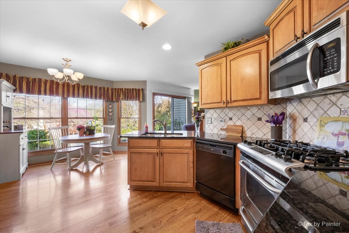 N688 Chelsea Circle Winfield, IL 60190 - Photo 10 of 40