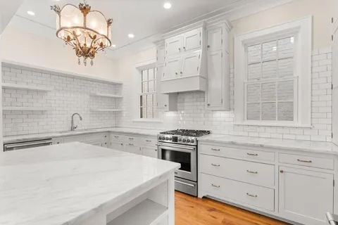 $689,000 | 2050 Jabez Drive, Lake Charles, LA 70601