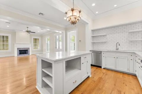 $689,000 | 2050 Jabez Drive, Lake Charles, LA 70601