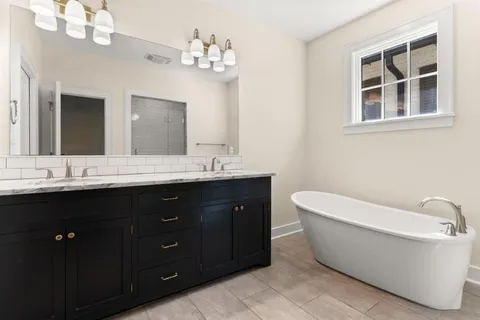 $689,000 | 2050 Jabez Drive, Lake Charles, LA 70601