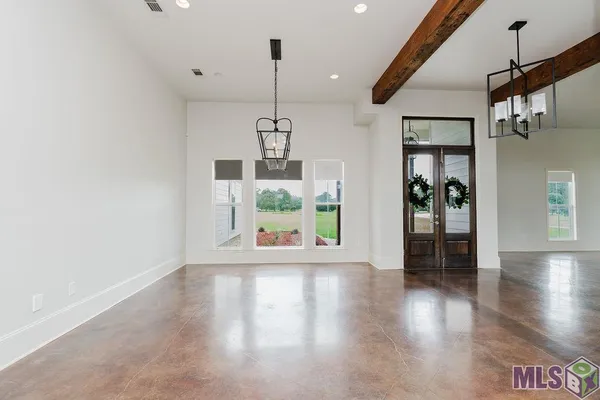 $835,000 | 25640 4-H Club Road, Denham Springs, LA 70726