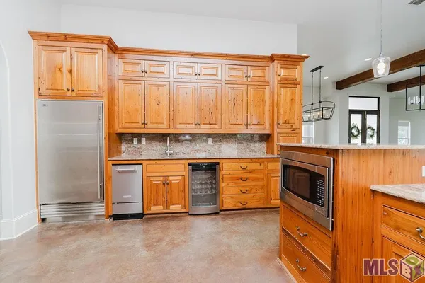 $835,000 | 25640 4-H Club Road, Denham Springs, LA 70726