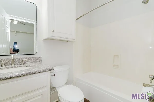 $820,000 | 25640 4-H Club Road, Denham Springs, LA 70726