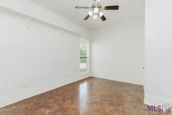 $835,000 | 25640 4-H Club Road, Denham Springs, LA 70726