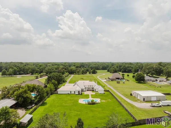 $835,000 | 25640 4-H Club Road, Denham Springs, LA 70726