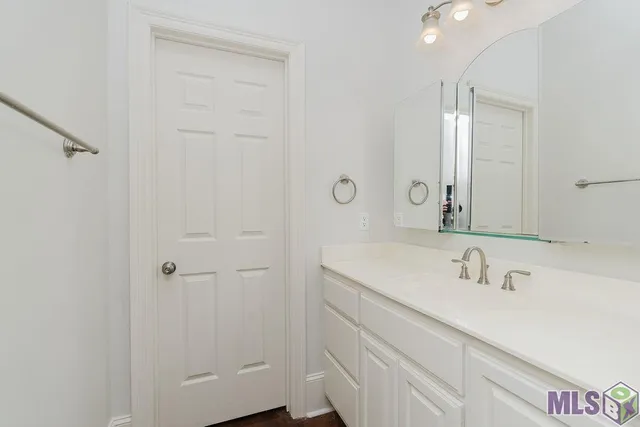 $849,900 | 25640 4-H Club Road, Denham Springs, LA 70726