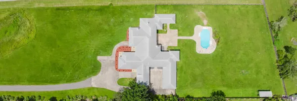 $820,000 | 25640 4-H Club Road, Denham Springs, LA 70726