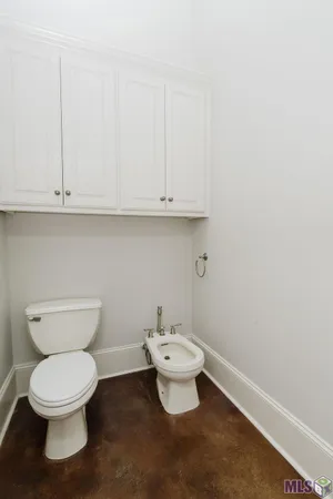 $835,000 | 25640 4-H Club Road, Denham Springs, LA 70726