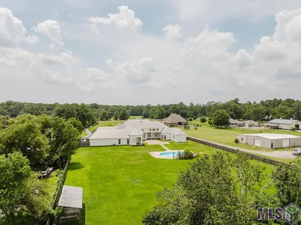 $835,000 | 25640 4-H Club Road, Denham Springs, LA 70726