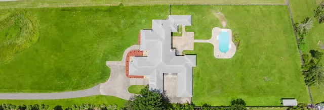 $849,900 | 25640 4-H Club Road, Denham Springs, LA 70726