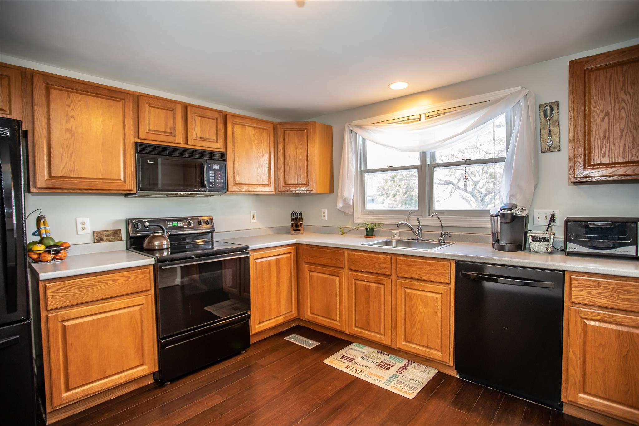 27 Long Hill Road Peterborough, NH 03458 - Photo 4 of 40 Gallery Image 4