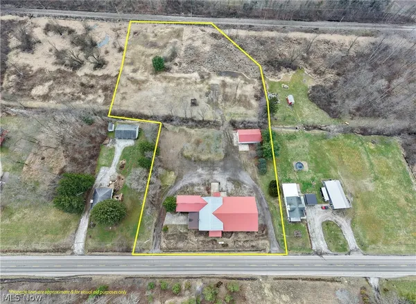 $399,000 | 12870 Lincoln Street Southeast, Paris, OH 44669