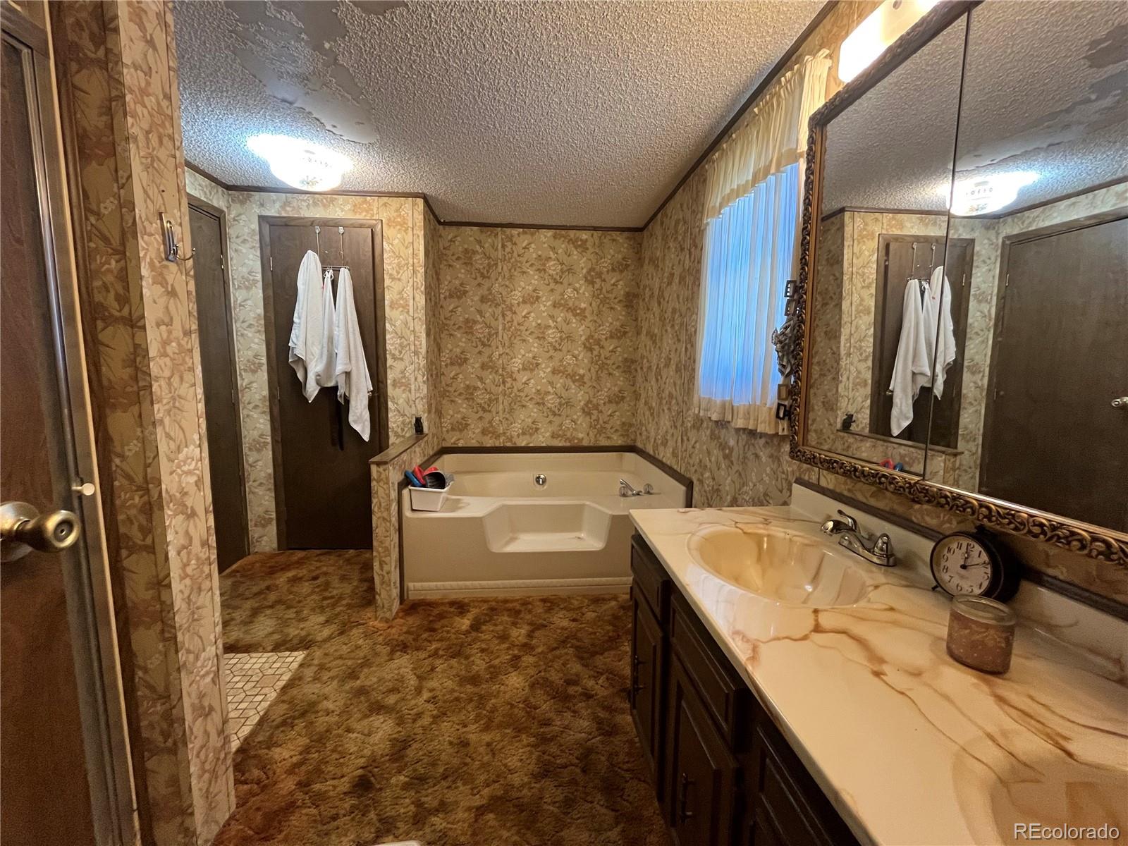 11433 Highway 385 Burlington, CO 80807 - Photo 23 of 33