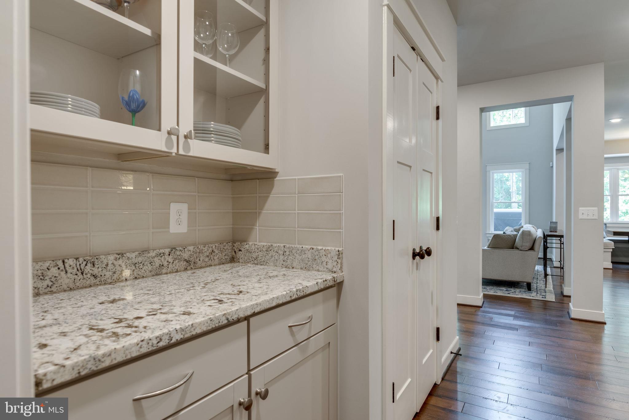 14524 Lightner Road Haymarket, VA 20169 - Photo 12 of 78 Butlers Pantry