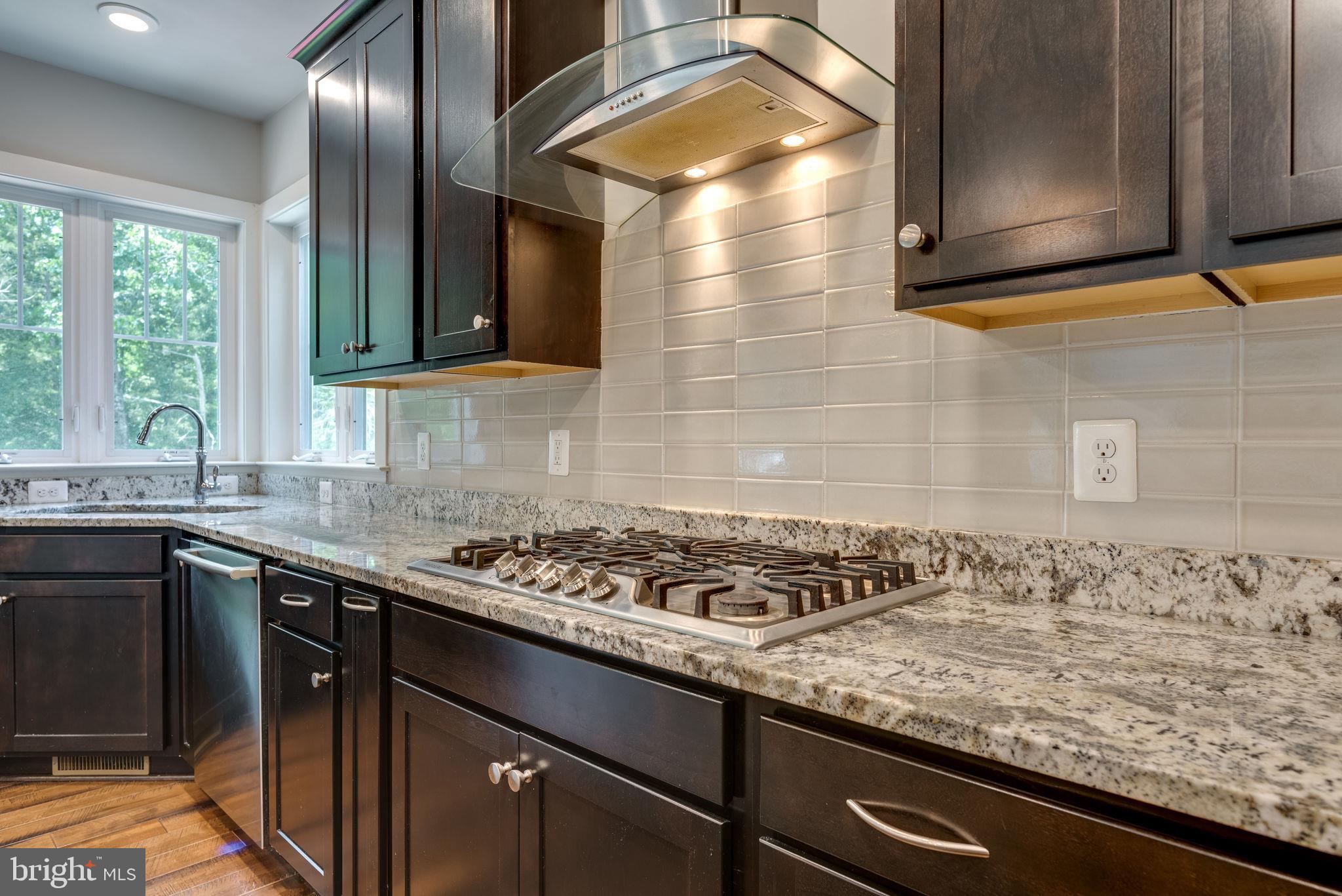 14524 Lightner Road Haymarket, VA 20169 - Photo 17 of 78 Six Burner Gas Cooktop