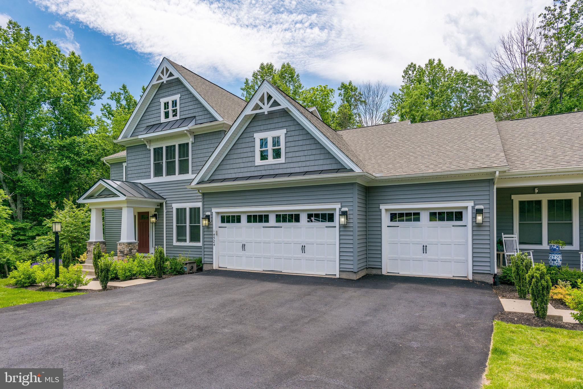 Large Single Family Home w/ In Law Suite