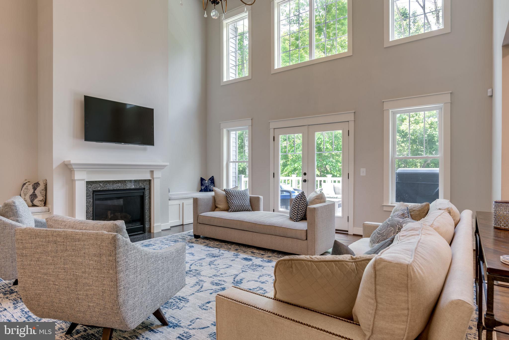 14524 Lightner Road Haymarket, VA 20169 - Photo 21 of 78 Living Room w/ Gas Fireplace
