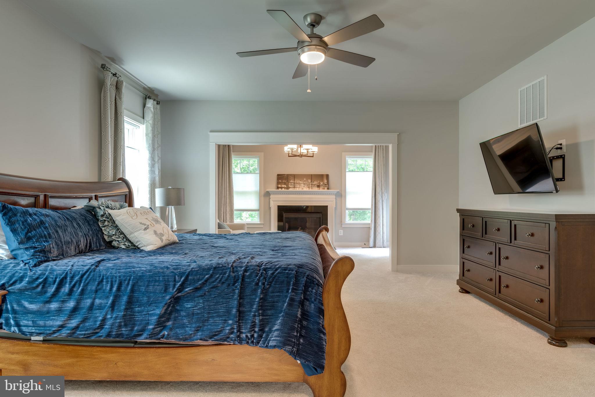 14524 Lightner Road Haymarket, VA 20169 - Photo 24 of 78 Owners Suite w/ Sitting Area