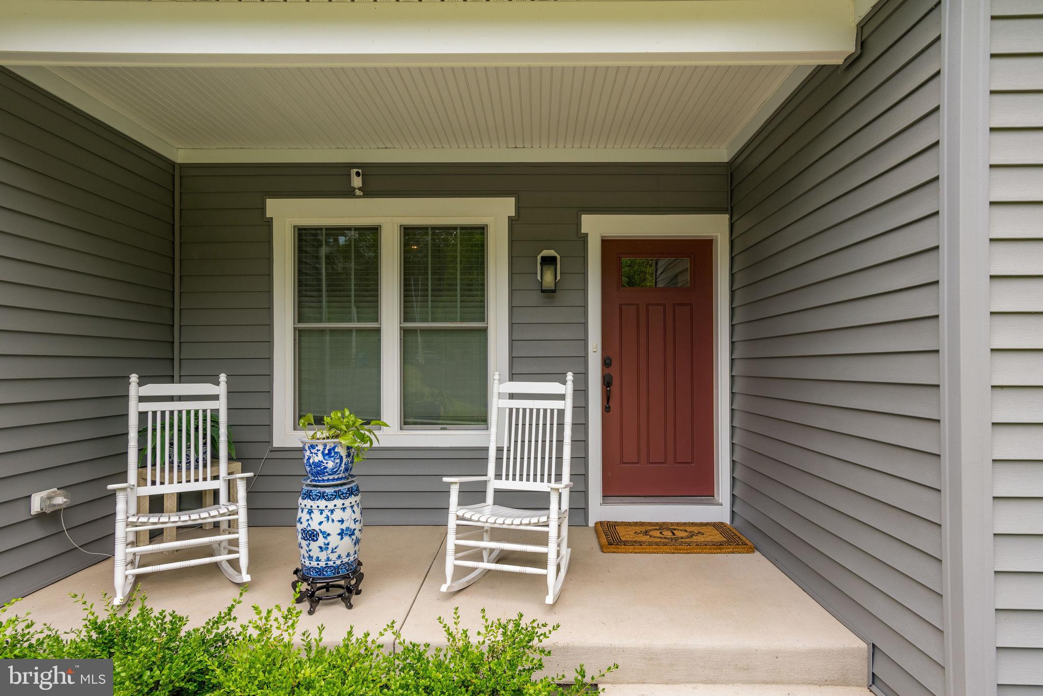 In Law Suite Front Porch