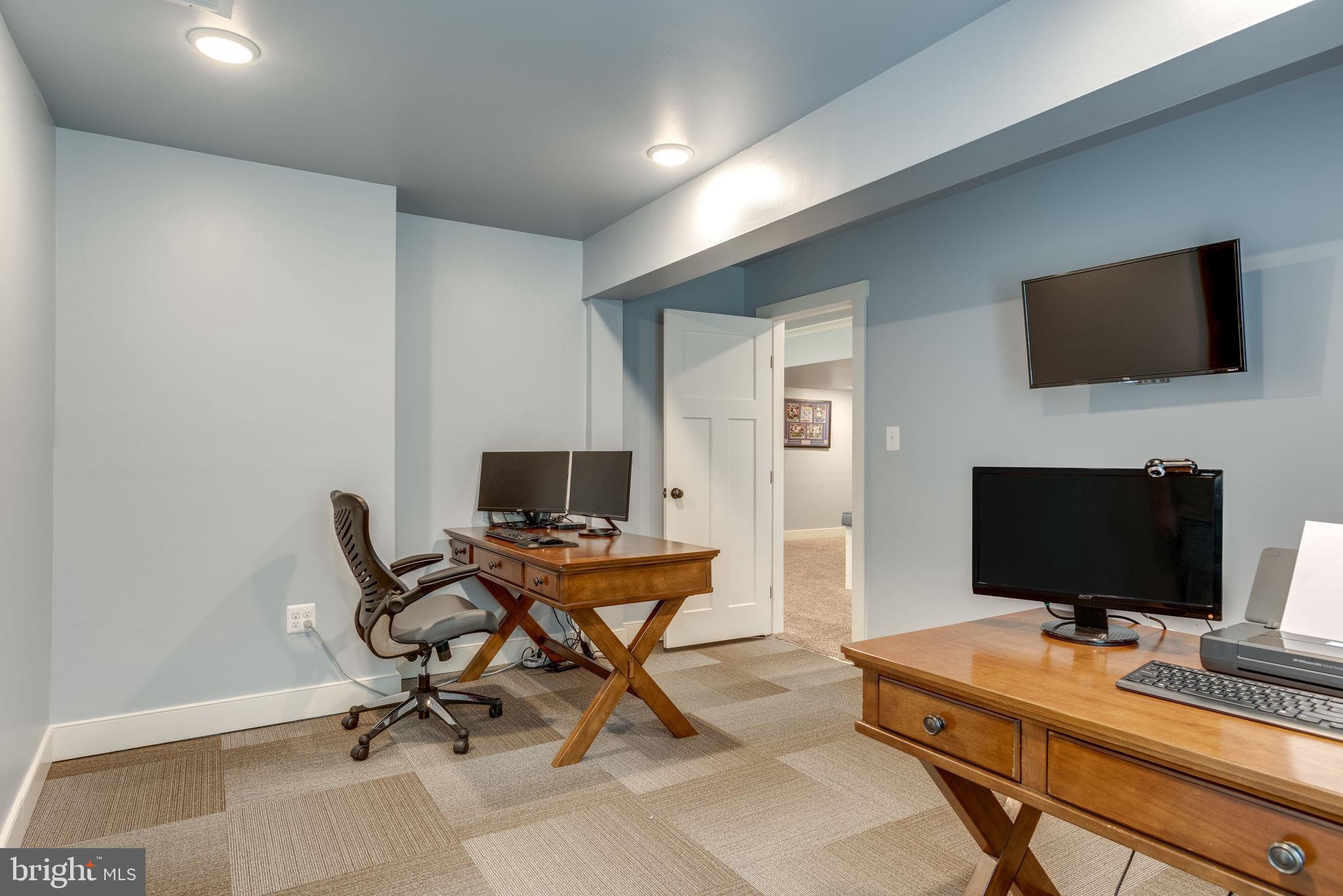 14524 Lightner Road Haymarket, VA 20169 - Photo 63 of 78 Lower Level Office / Bedroom