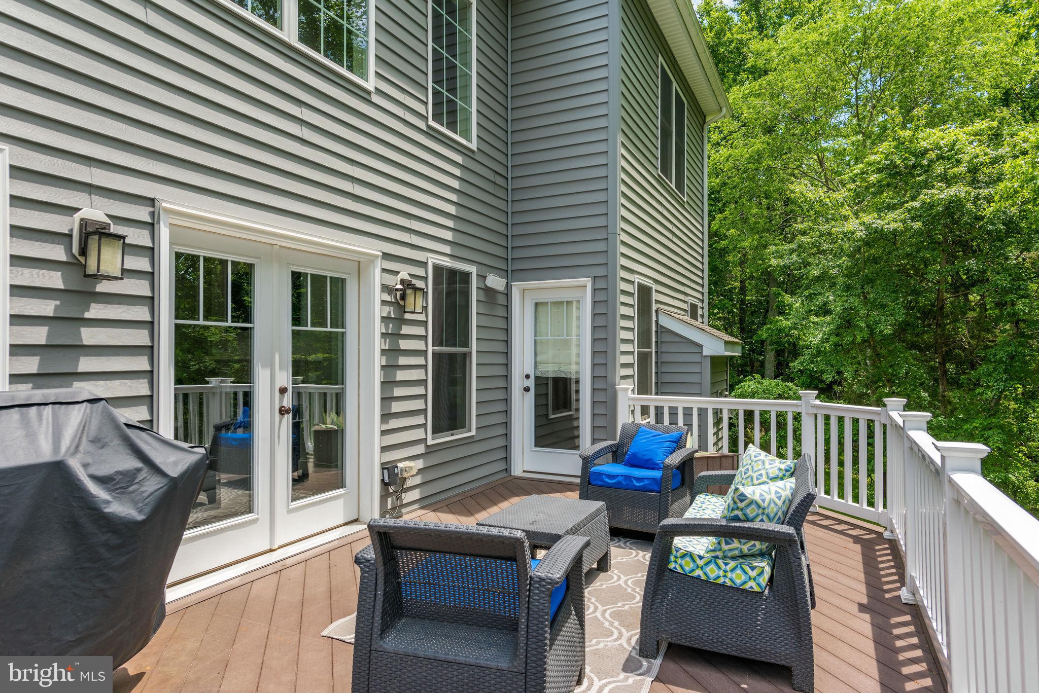 14524 Lightner Road Haymarket, VA 20169 - Photo 69 of 78 Owners Side Trex Deck