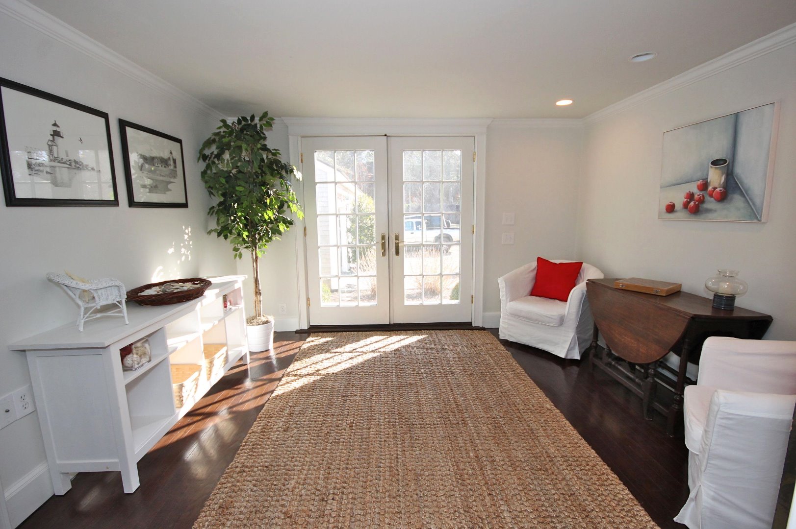 9 Fowler Avenue Edgartown, MA 02539 - Photo 10 of 28 a bedroom with furniture and a large window