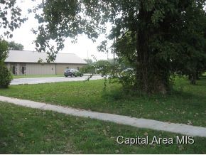2252 East Stuart Street Springfield, IL 62703 - Photo 3 of 4