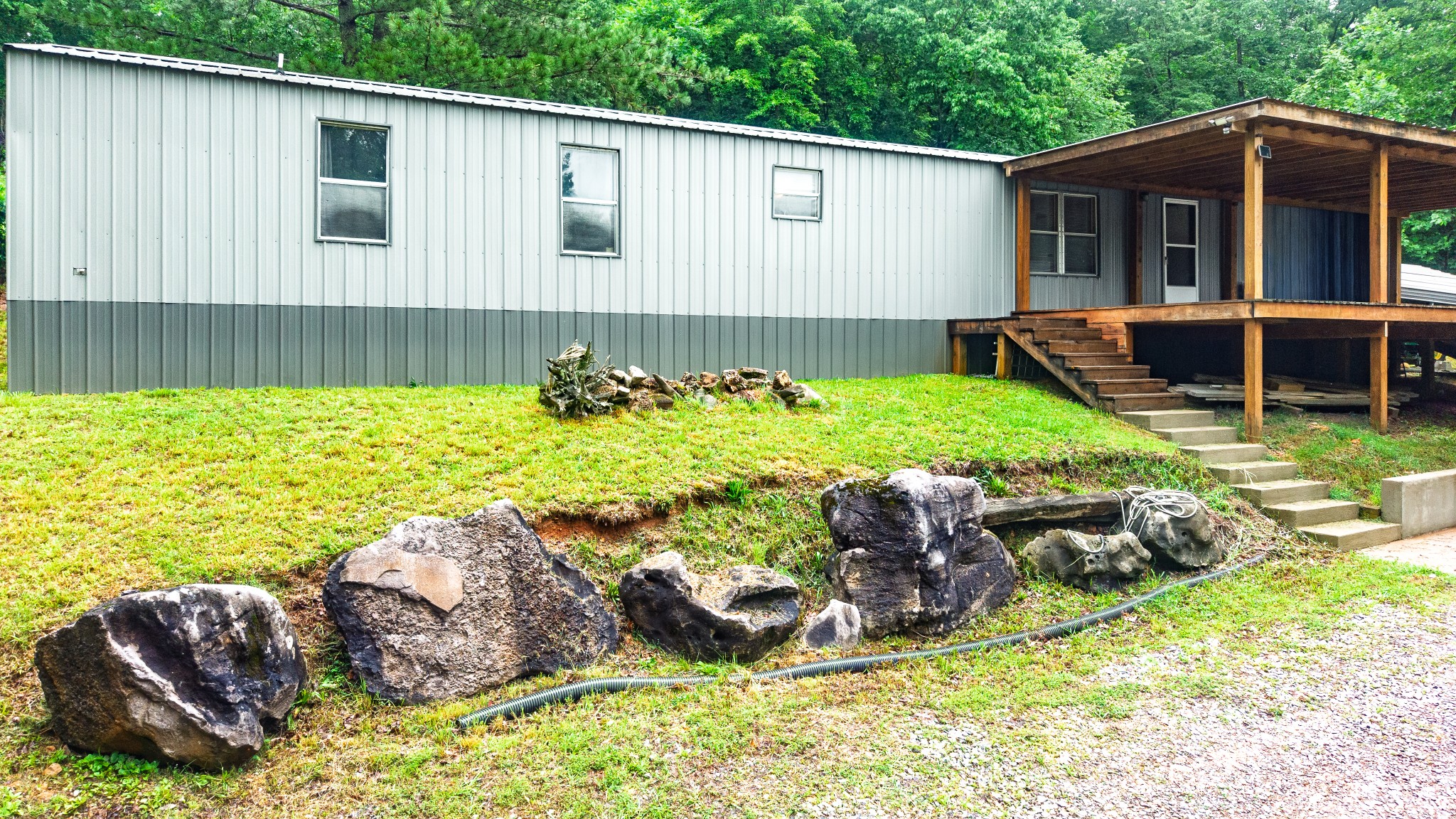 1865 McWhorter Road Cunningham, TN 37052 - Photo 3 of 22