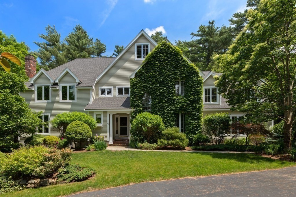 40 Draper Road Dover, MA 02030 - Photo 1 of 34 Gallery Image 1
