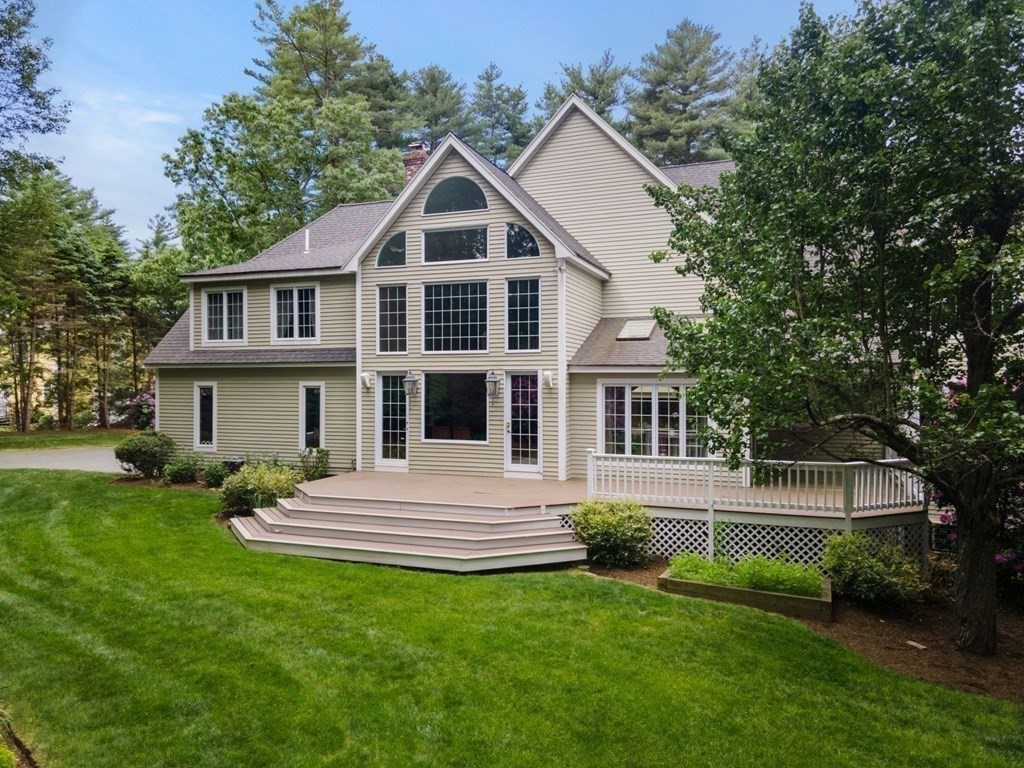 40 Draper Road Dover, MA 02030 - Photo 7 of 34 Gallery Image 7