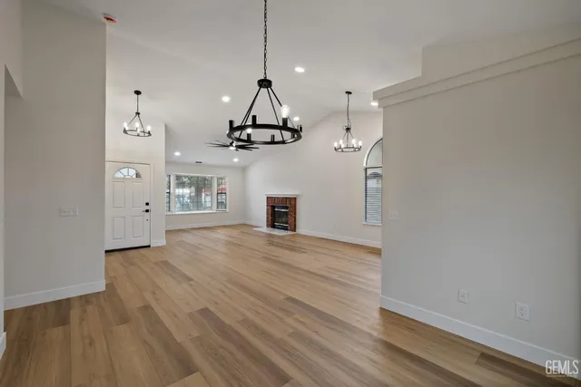 $399,900 | Undisclosed Address, Bakersfield, CA 93313