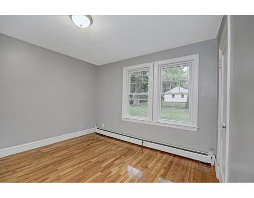 103 Lyman Road North Andover, MA 01845 - Photo 17 of 27 Gallery Image 17