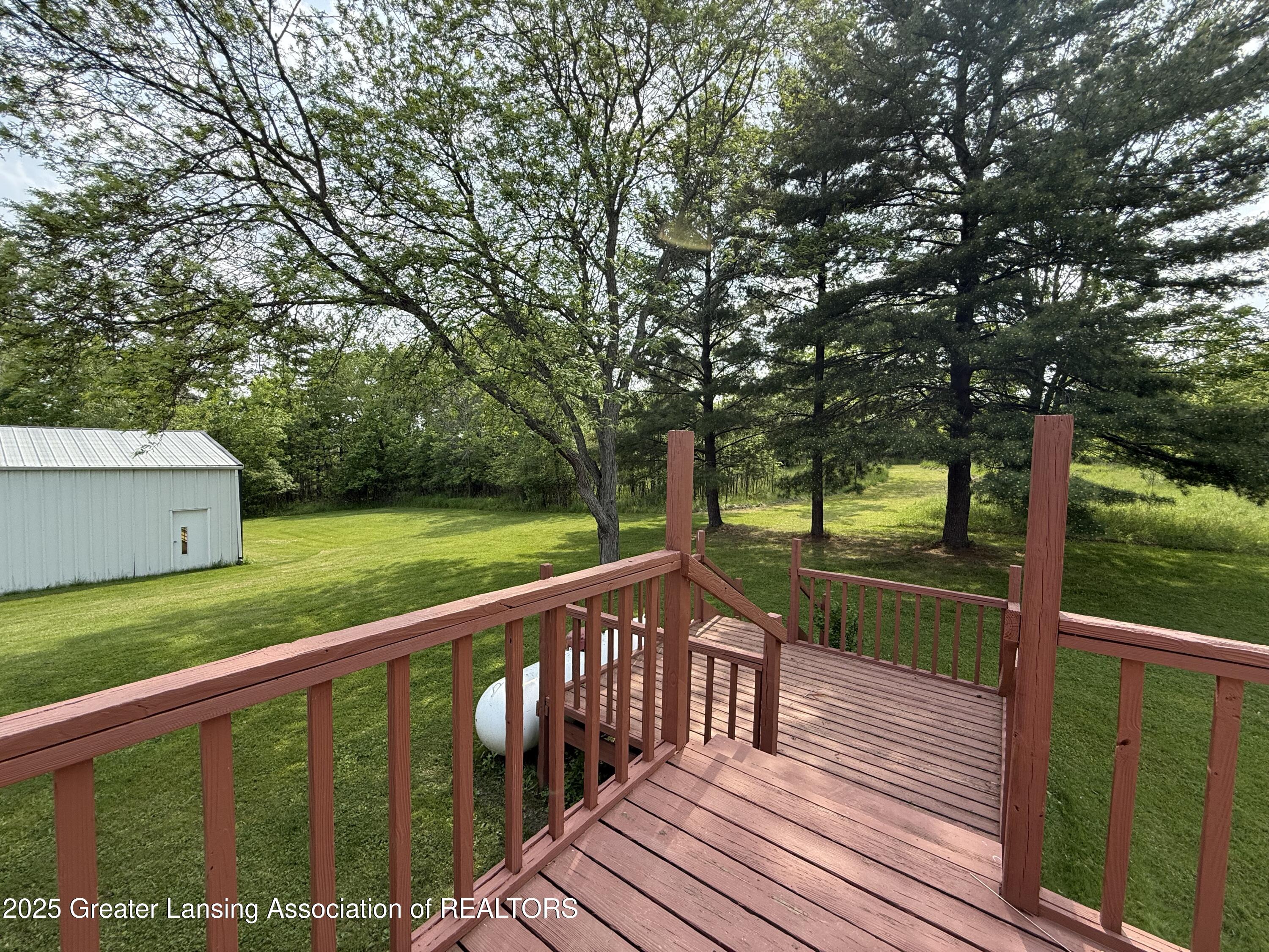9216 South Grove Road Dewitt, MI 48820 - Photo 37 of 39 deck