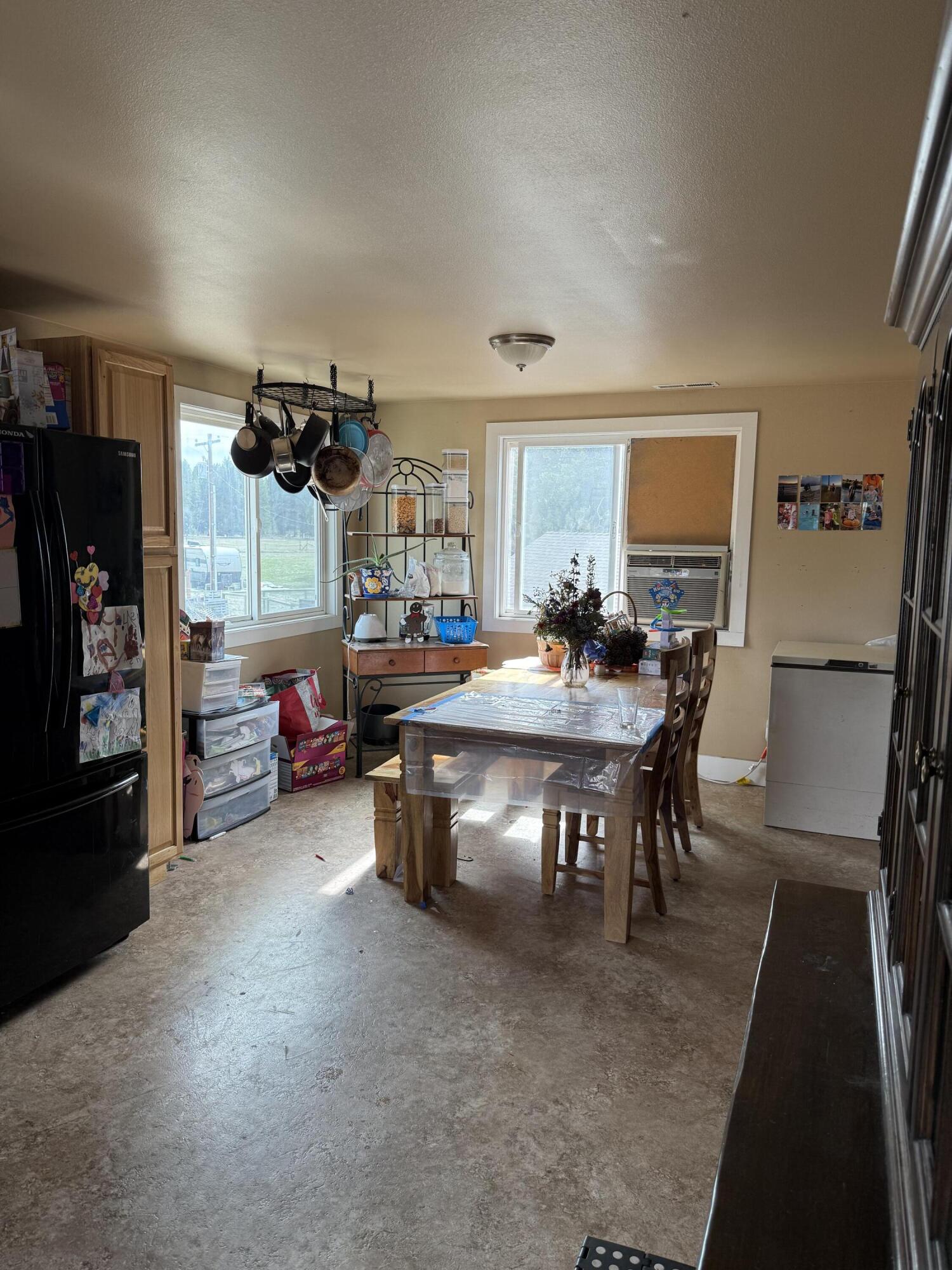 16973 Downey Road Bend, OR 97707 - Photo 5 of 13 dining area off kitchen