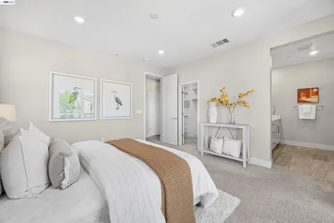 $999,000 | 8625 Seawind Way, Newark, CA 94560