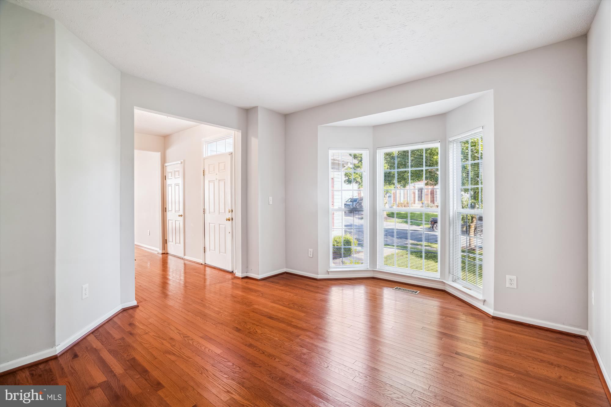 7719 Rotherham Drive Hanover, MD 21076 - Photo 14 of 63 Living Room