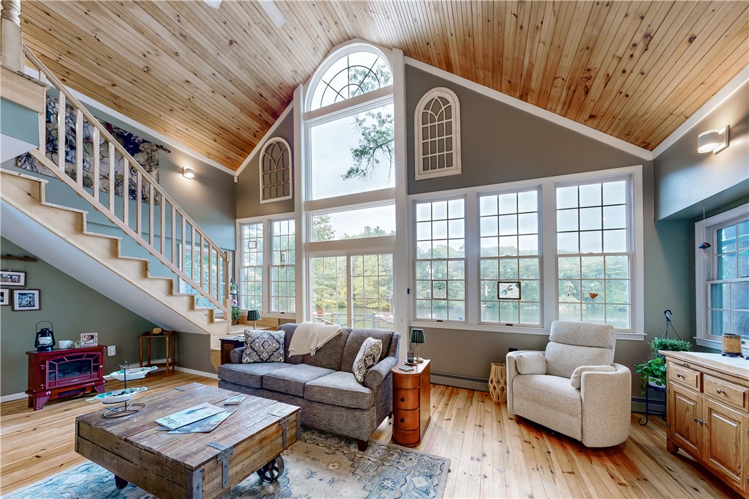 16 Ruffstone Road Smithfield, RI 02828 - Photo 14 of 44