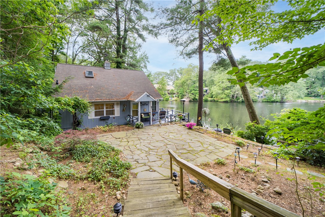 16 Ruffstone Road Smithfield, RI 02828 - Photo 3 of 44