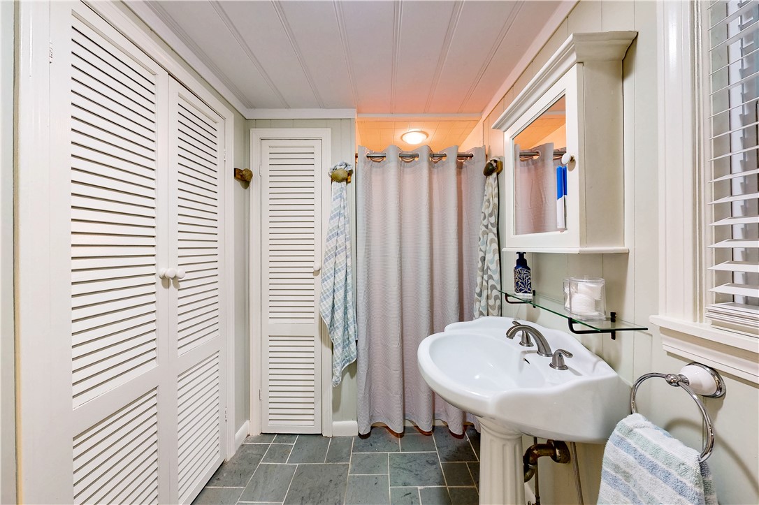 16 Ruffstone Road Smithfield, RI 02828 - Photo 32 of 44