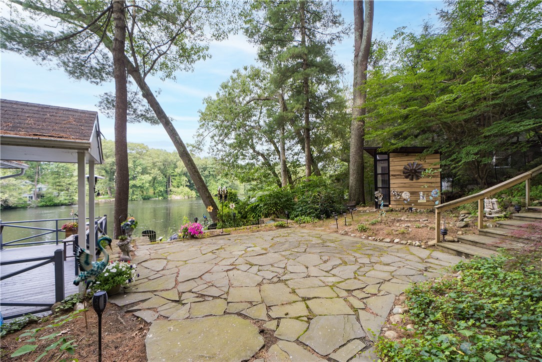 16 Ruffstone Road Smithfield, RI 02828 - Photo 33 of 44